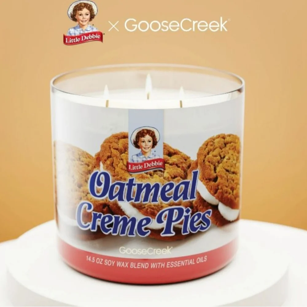 Goose Creek Candles Little Debbie Oatmeal Creme Pie 3 Wick Glass Jar